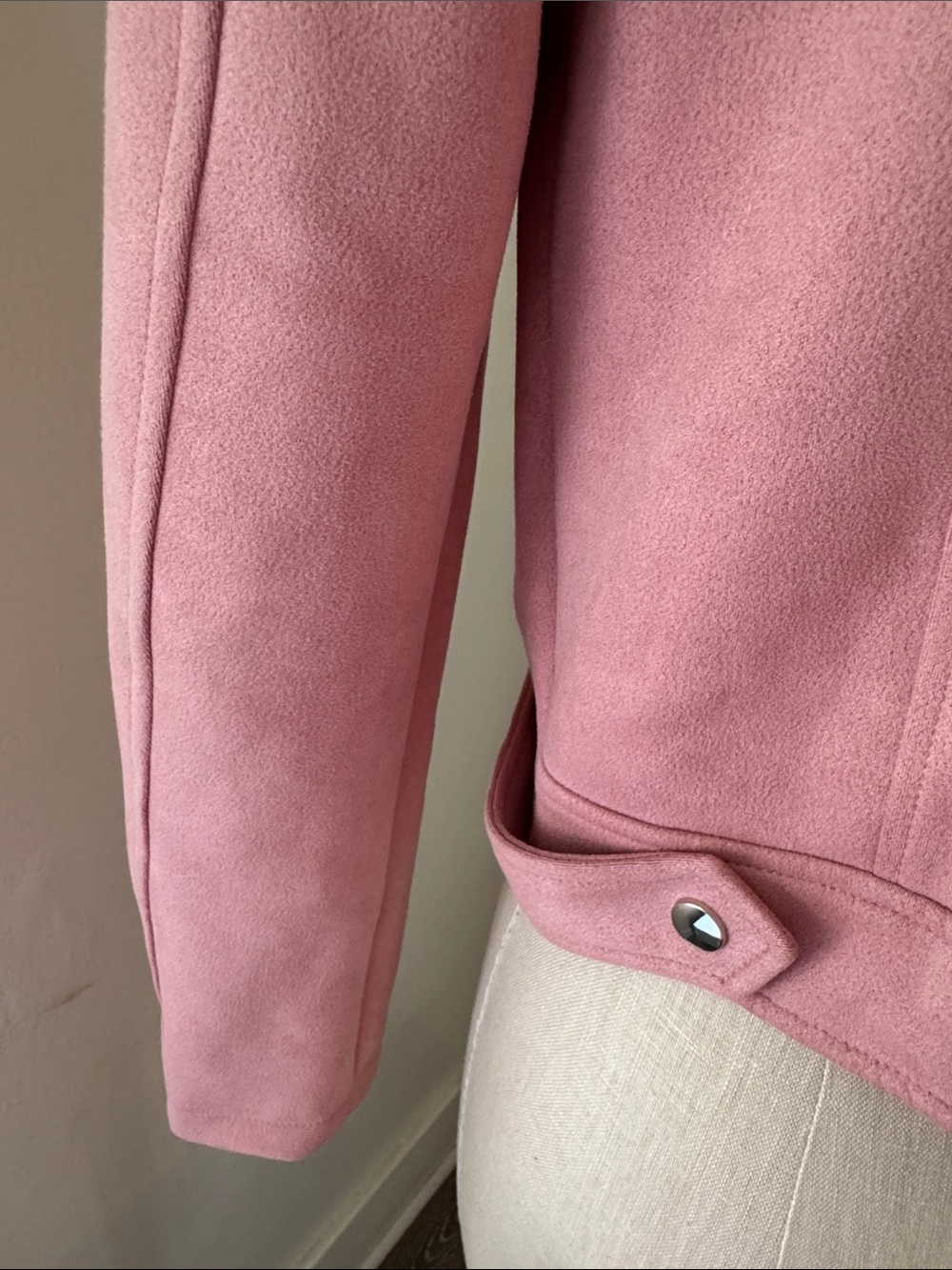 Brand New. Women's Dusty Pink Moto-Style Leather Jacket - Picture 4 of 8